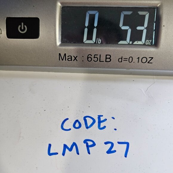 Vuori Athletic Lightweight Elastic Waistband Shorts Women Size Small NWT Casual - Picture 11 of 12